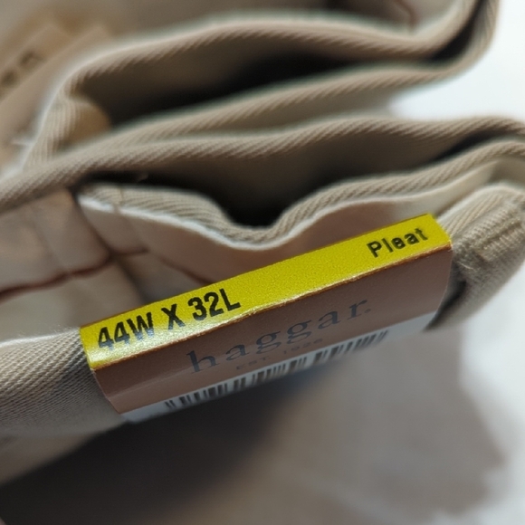 Haggar Men's Tan Chinos - Picture 4 of 7